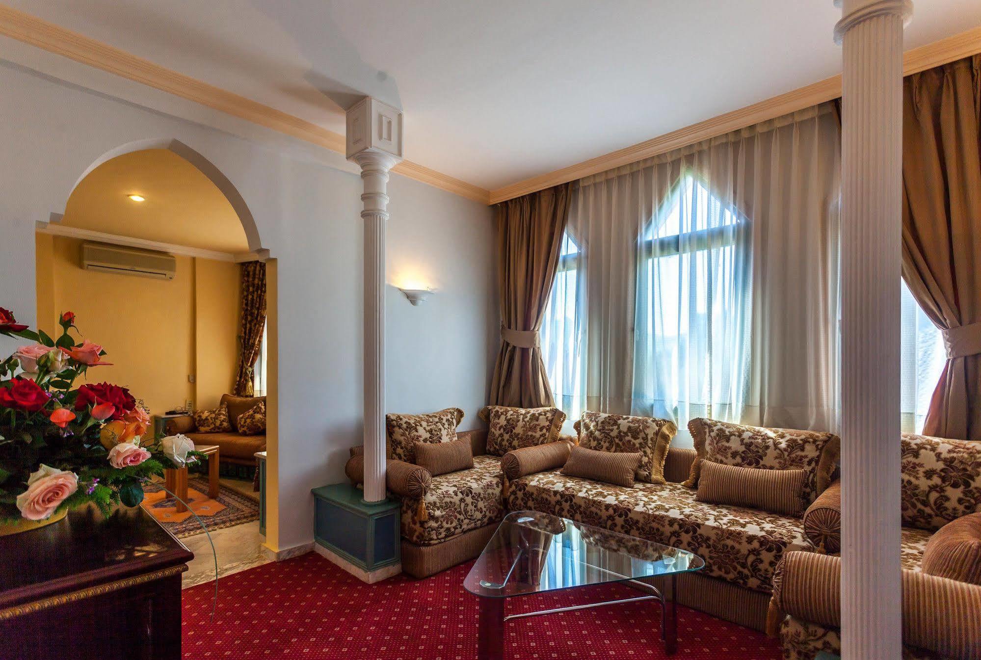 Chems Le Tazarkount Hotel Afourer Buitenkant foto